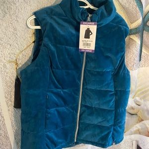NWT soft puffer vest XXL